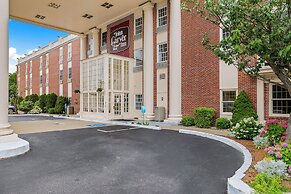 John Carver Inn & Spa