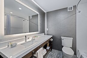 John Carver Inn & Spa