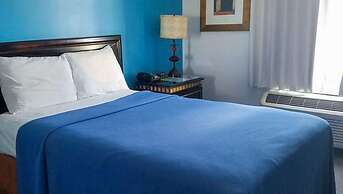 Ramada by Wyndham Williston