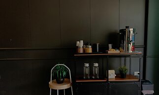 Tharapark View Hotel