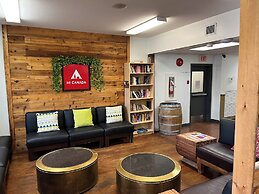 HI Kelowna Hostel