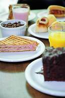 Delcas Hotel