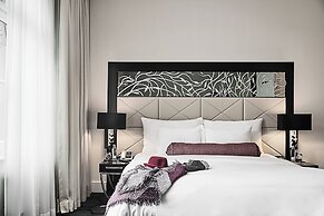 Roomers Berlin Steinplatz, Autograph Collection