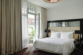 Roomers Berlin Steinplatz, Autograph Collection