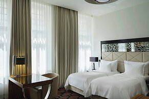 Roomers Berlin Steinplatz, Autograph Collection