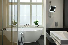 Roomers Berlin Steinplatz, Autograph Collection