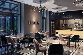 Roomers Berlin Steinplatz, Autograph Collection