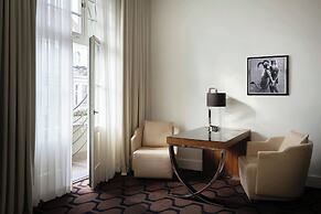 Roomers Berlin Steinplatz, Autograph Collection