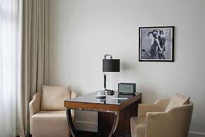 Roomers Berlin Steinplatz, Autograph Collection