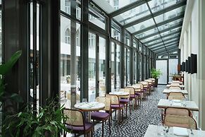 Roomers Berlin Steinplatz, Autograph Collection