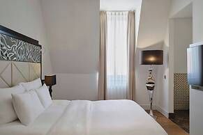 Roomers Berlin Steinplatz, Autograph Collection