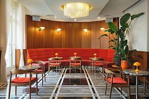 Roomers Berlin Steinplatz, Autograph Collection