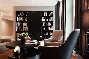 Roomers Berlin Steinplatz, Autograph Collection