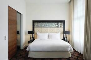 Roomers Berlin Steinplatz, Autograph Collection