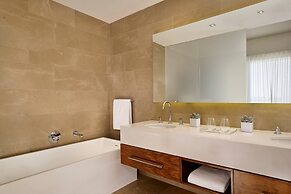 The Ritz-Carlton, Herzliya