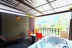 The Haleeva Aonang