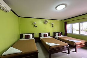 Me Mee Place & Tour Krabi