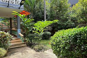 Me Mee Place & Tour Krabi