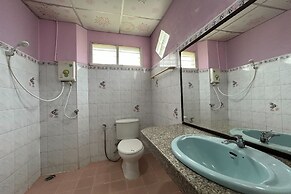 Me Mee Place & Tour Krabi