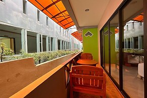 Me Mee Place & Tour Krabi