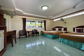 Me Mee Place & Tour Krabi