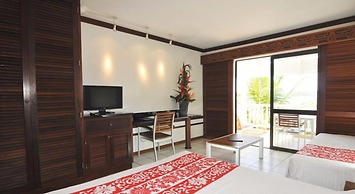 Le Stanley Hotel and Suites