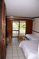 Le Stanley Hotel and Suites