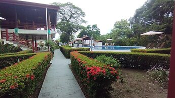 Agua Dulce On The Beach