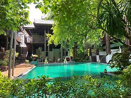 Yantarasri Resort