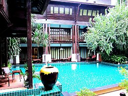 Yantarasri Resort