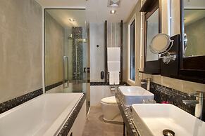 Pattaya Modus Beachfront Resort