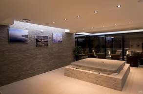 Hôtel Restaurant l'Echo du Lac & Spa