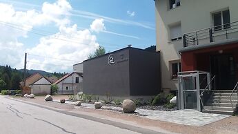 Hôtel Restaurant l'Echo du Lac & Spa