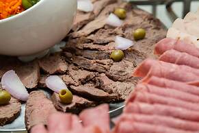 Le Ndiambour Hôtel et Résidence