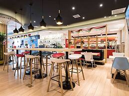 ibis Lanzhou Dongfanghong Plaza Hotel