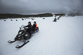 Explorer Cabins At Yellowstone