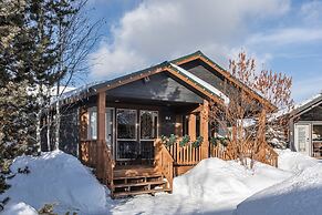 Explorer Cabins At Yellowstone