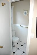 Cambie Lodge B&B
