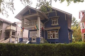 Cambie Lodge B&B