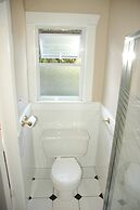 Cambie Lodge B&B