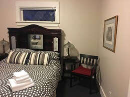 Douglas Guest House