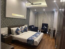 Hotel Narula's Aurrum