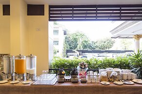 Sakulchai Place Hotel