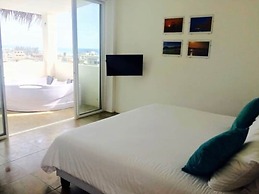 ME Hotel in Montañita Estates