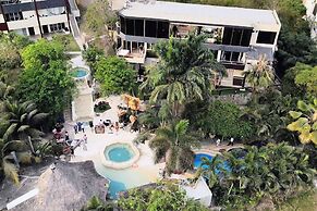ME Hotel in Montañita Estates