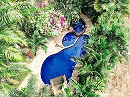 ME Hotel in Montañita Estates