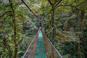 Heliconias Lodge and Rainforest