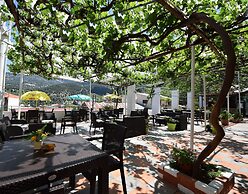 Christys Palace Hotel