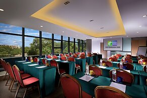 Holiday Inn Express Yangzhou City Center by IHG