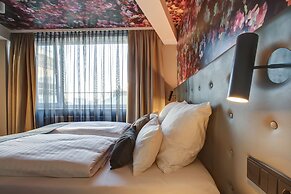 Vienna House Easy by Wyndham Hamburg